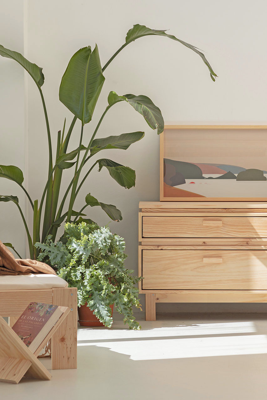 Imagen de ambiente 1 para:C&oacute;moda aparador de madera natural